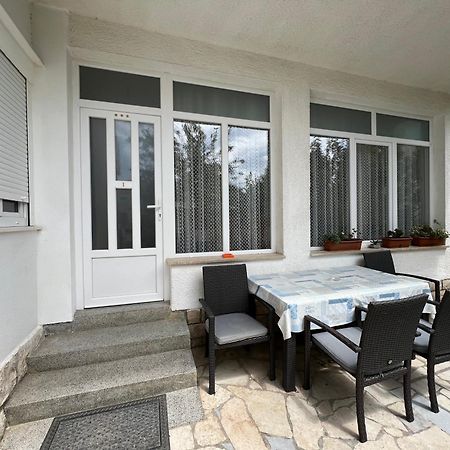Apartaments Oma & Opa Banjol Kültér fotó