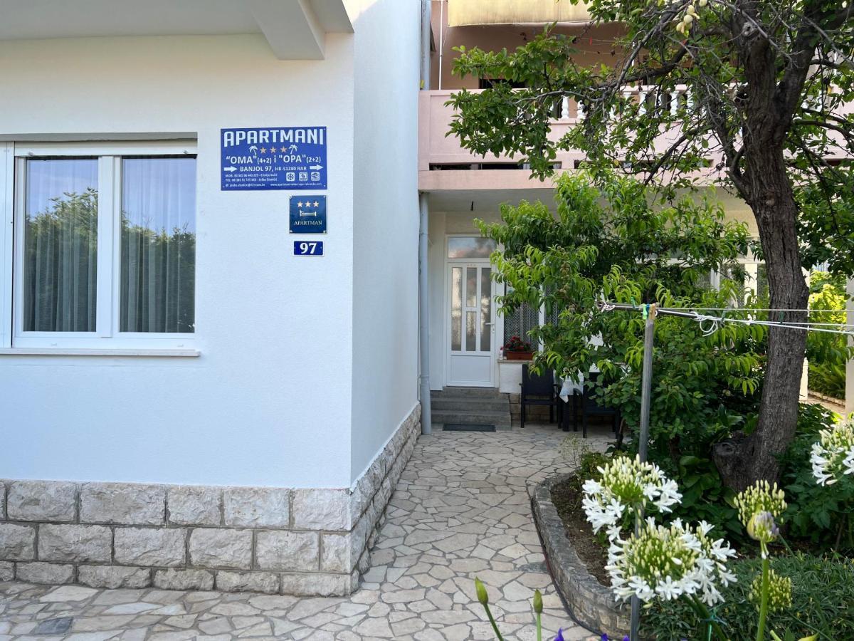 Apartaments Oma & Opa Banjol Kültér fotó