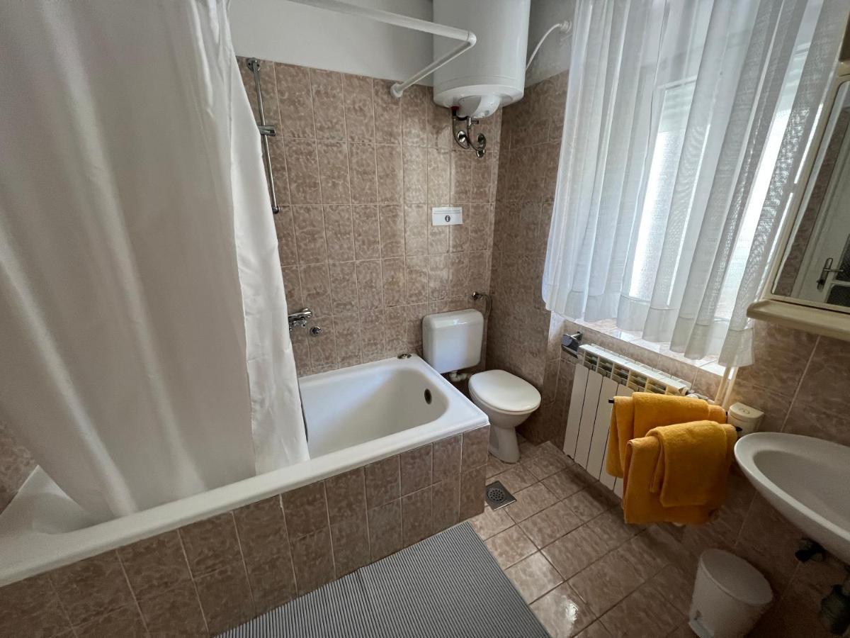 Apartaments Oma & Opa Banjol Kültér fotó