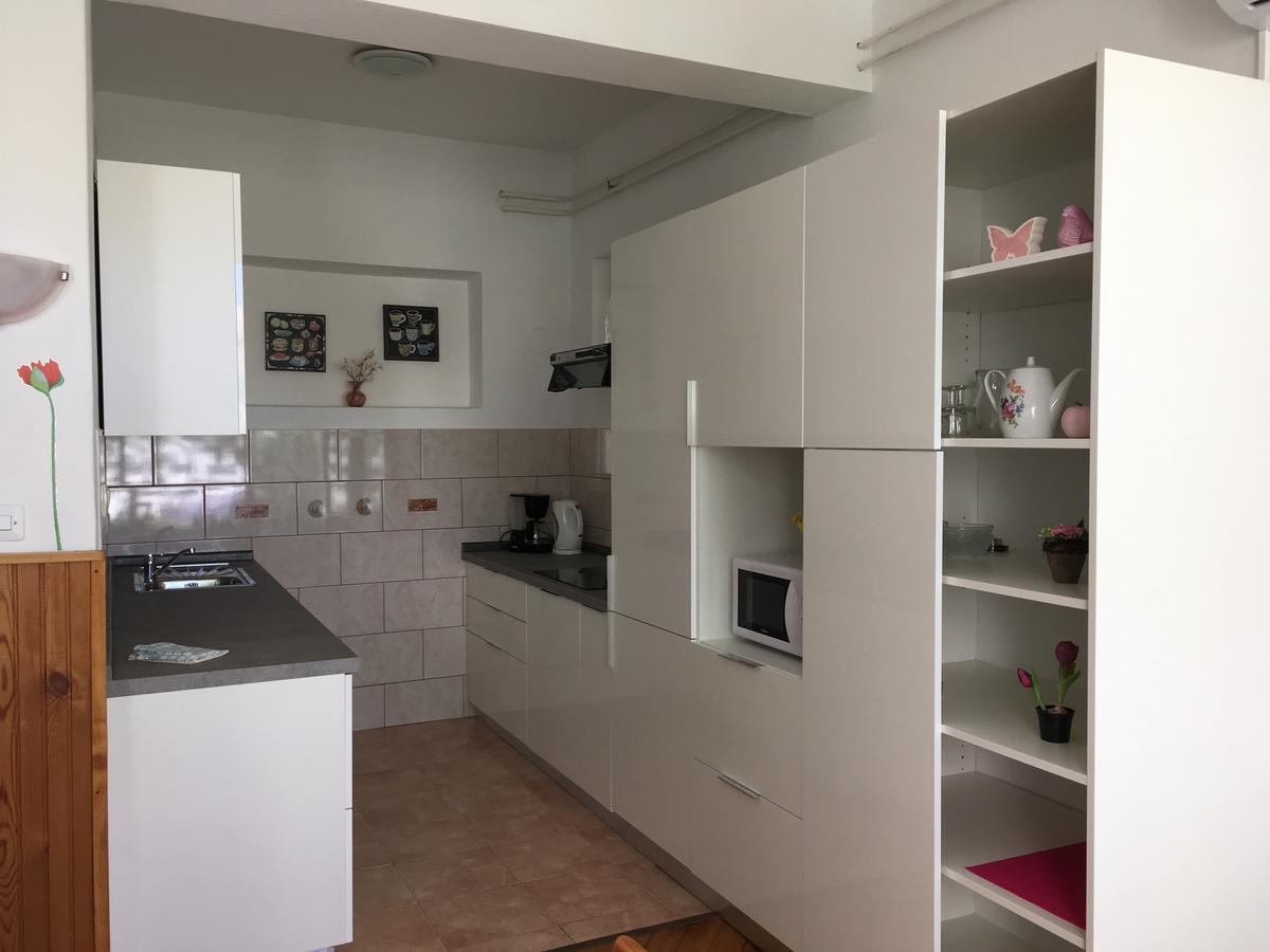Apartaments Oma & Opa Banjol Kültér fotó